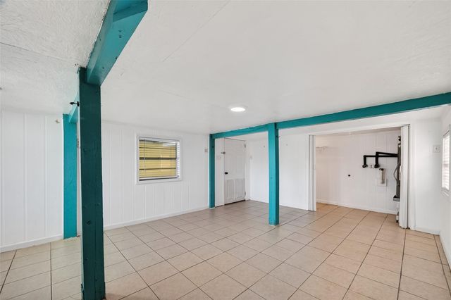 11 Highland Drive, Bayou Vista, TX 77563