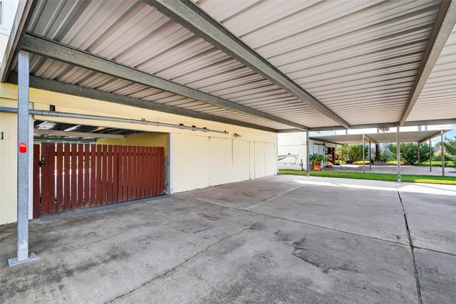 11 Highland Drive, Bayou Vista, TX 77563