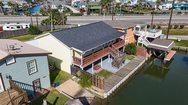 11 Highland Drive, Bayou Vista, TX 77563