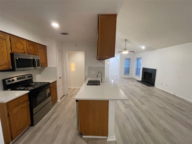 2424 Sherry Street, Arlington, TX 76014