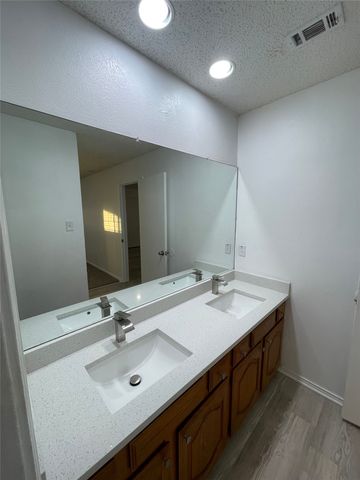 2424 Sherry Street, Arlington, TX 76014