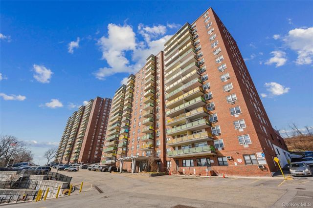 1841 Central Park Avenue 18P, Yonkers, NY 10710