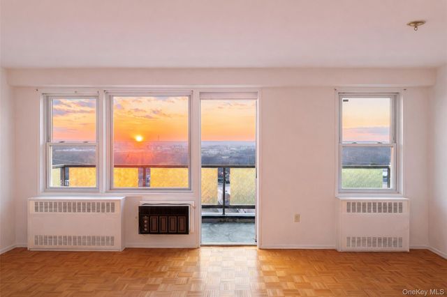 1841 Central Park Avenue 18P, Yonkers, NY 10710