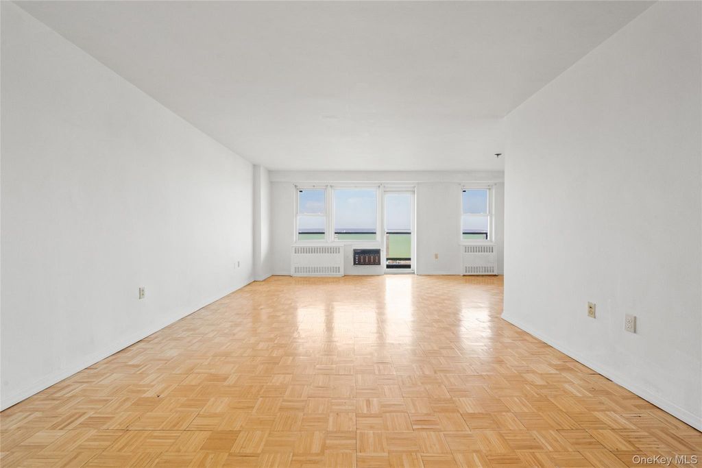 1841 Central Park Avenue 18P, Yonkers, NY 10710