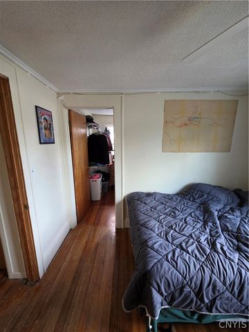 281 N Collingwood Avenue, Syracuse, NY 13206