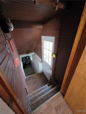 281 N Collingwood Avenue, Syracuse, NY 13206