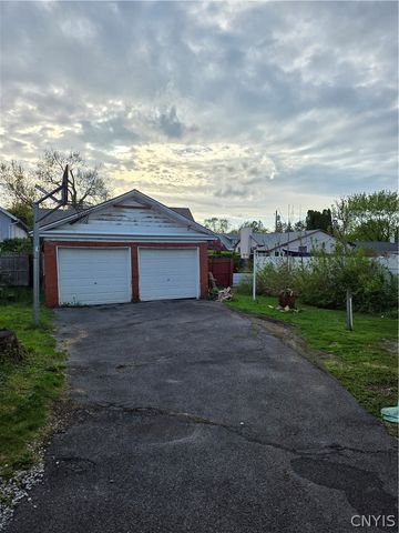 281 N Collingwood Avenue, Syracuse, NY 13206