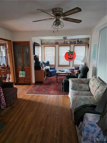 281 N Collingwood Avenue, Syracuse, NY 13206