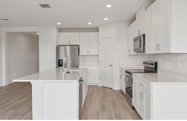 12562 HOURGLASS WAY, Dade City, FL 33525