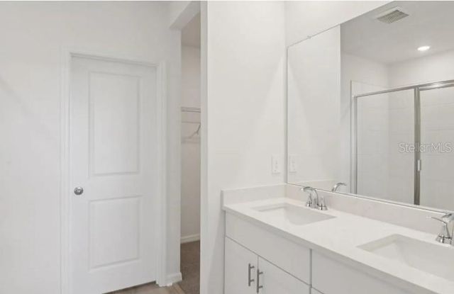 12562 HOURGLASS WAY, Dade City, FL 33525