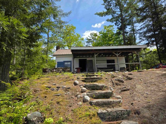 57 Tewksbury Pond Landing, Grafton, NH 03240