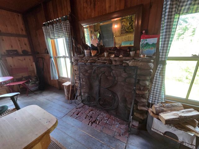 57 Tewksbury Pond Landing, Grafton, NH 03240