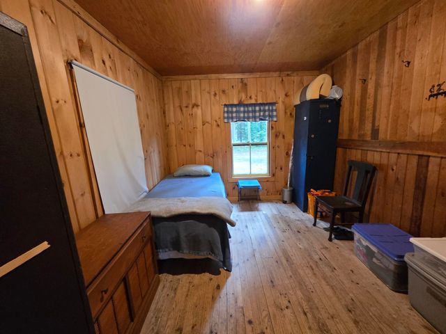 57 Tewksbury Pond Landing, Grafton, NH 03240