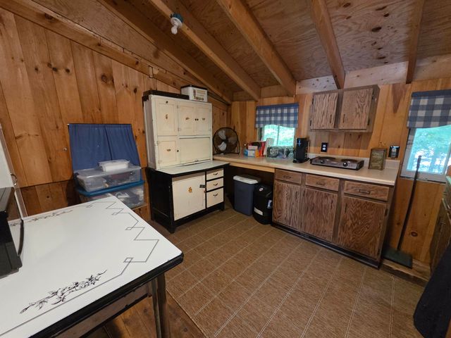 57 Tewksbury Pond Landing, Grafton, NH 03240