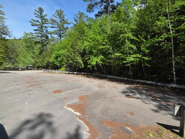 57 Tewksbury Pond Landing, Grafton, NH 03240