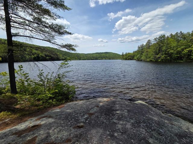 57 Tewksbury Pond Landing, Grafton, NH 03240