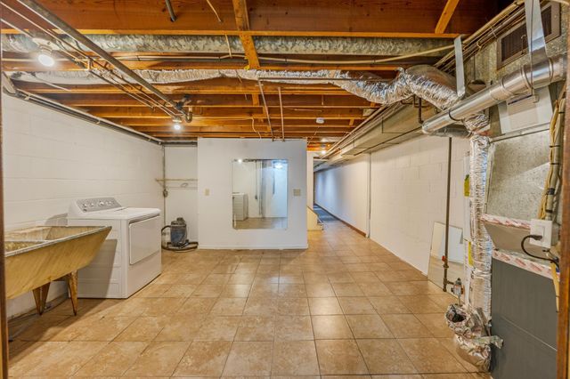 5749 Xerxes Avenue S, Minneapolis, MN 55410