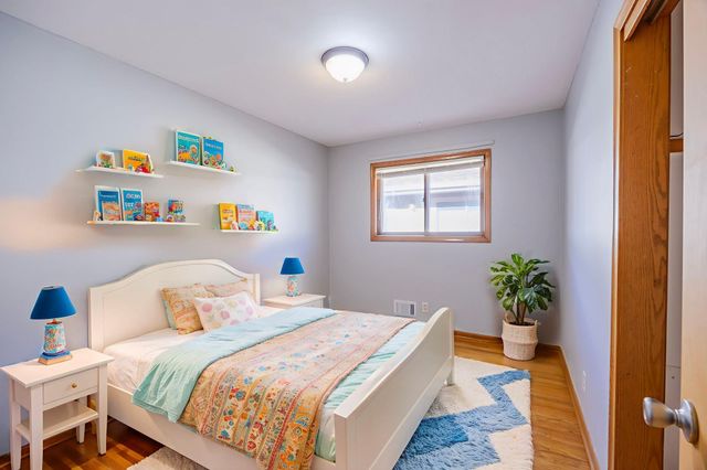 5749 Xerxes Avenue S, Minneapolis, MN 55410