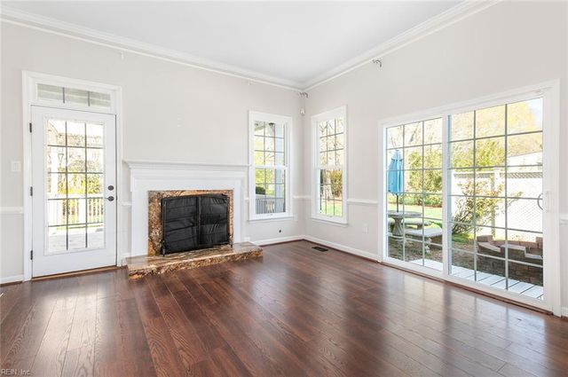 103 Clipper Creek LN, Smithfield, VA 23430