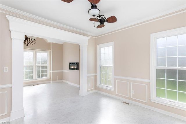 103 Clipper Creek LN, Smithfield, VA 23430