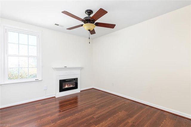 103 Clipper Creek LN, Smithfield, VA 23430