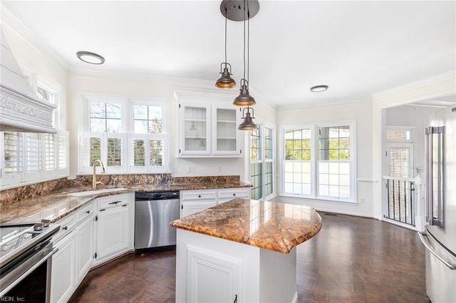 103 Clipper Creek LN, Smithfield, VA 23430