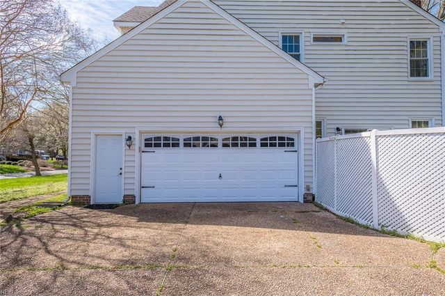 103 Clipper Creek LN, Smithfield, VA 23430