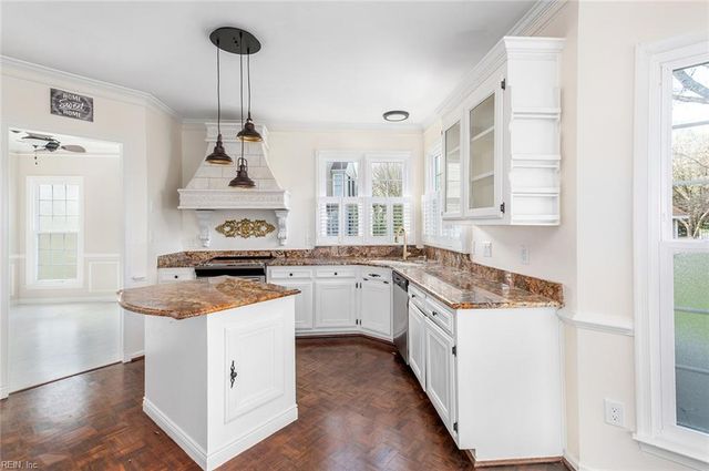 103 Clipper Creek LN, Smithfield, VA 23430