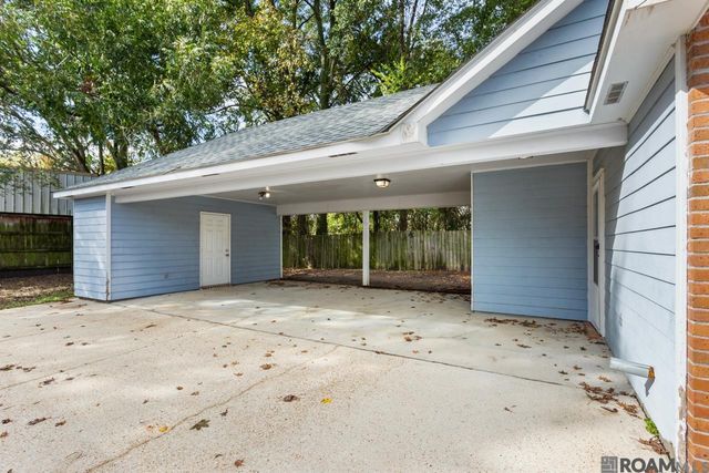 7808 Bayou Fountain Ave, Baton Rouge, LA 70820