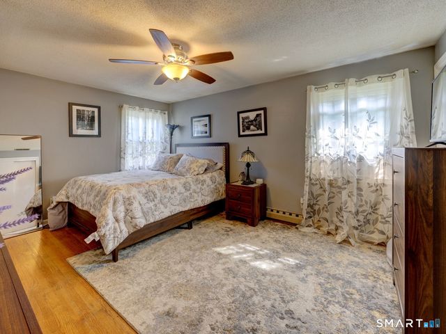 40 Sand Hill Road, Bristol, CT 06010