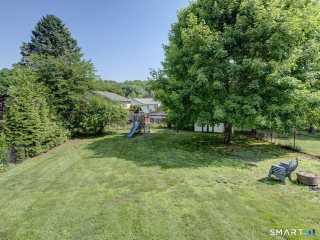40 Sand Hill Road, Bristol, CT 06010