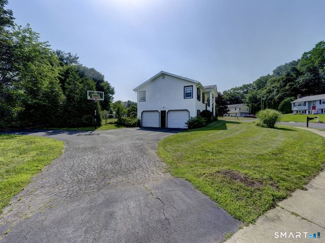 40 Sand Hill Road, Bristol, CT 06010