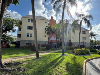 8205 Lake Drive 401, Doral, FL 33166