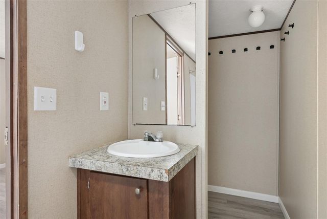 4005 Colorado Avenue, Dickinson, TX 77539