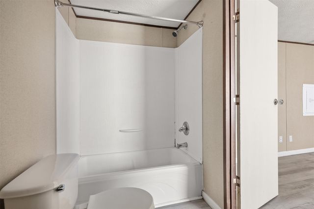 4005 Colorado Avenue, Dickinson, TX 77539