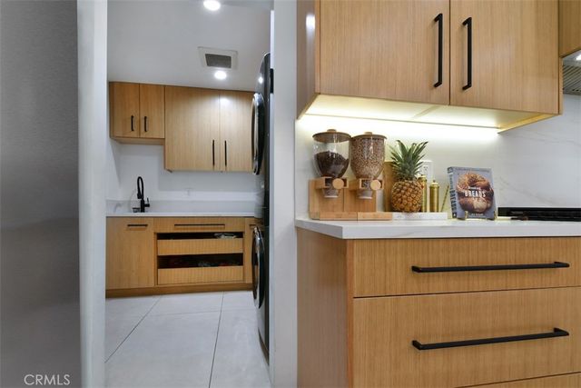 5531 Hermitage, Valley Village, CA 91607