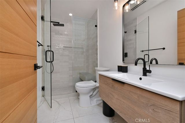 5531 Hermitage, Valley Village, CA 91607