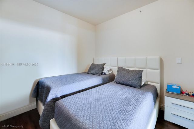 9559 Collins Ave S5-F, Surfside, FL 33154