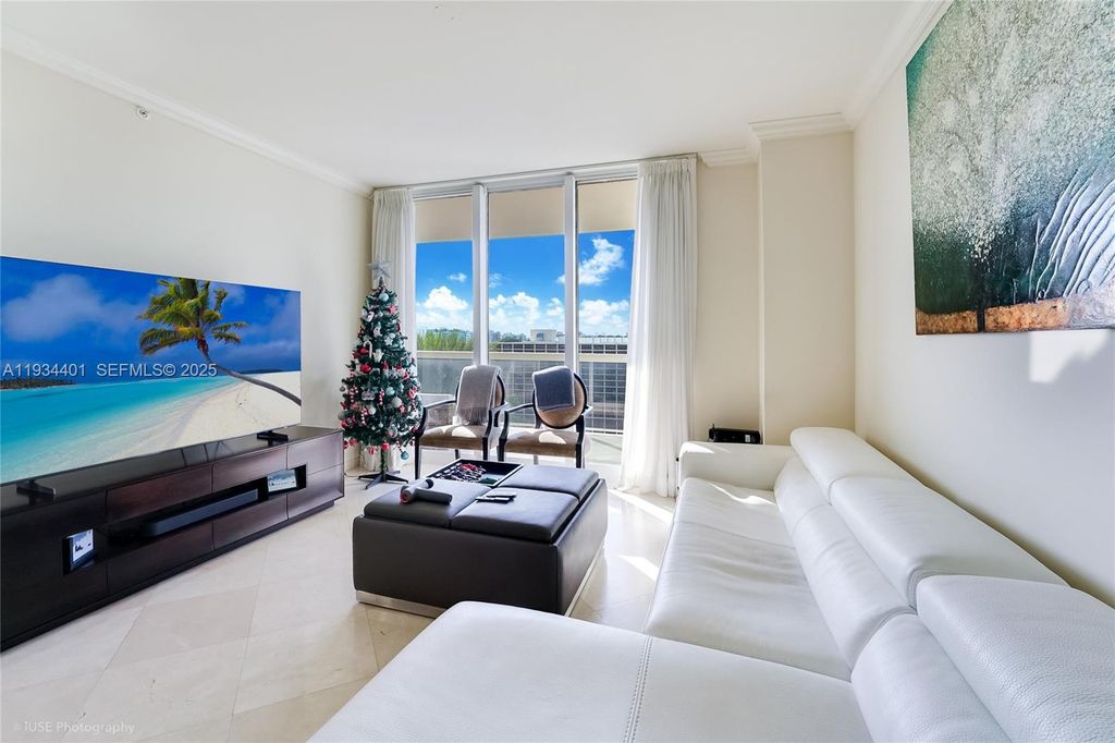 Image 9 of property listing at 9559 Collins Ave S5-F, Surfside, FL 33154