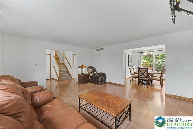 546 Patten Circle, Penn Forest Twp, PA 18210