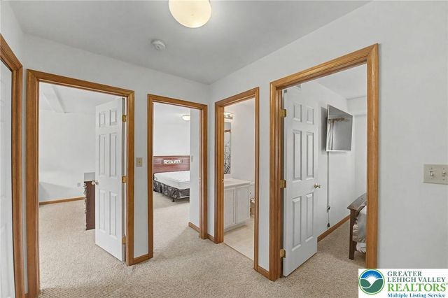 546 Patten Circle, Penn Forest Twp, PA 18210