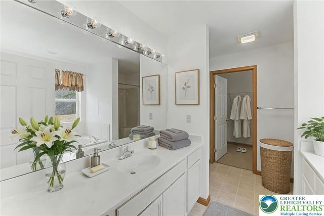 546 Patten Circle, Penn Forest Twp, PA 18210