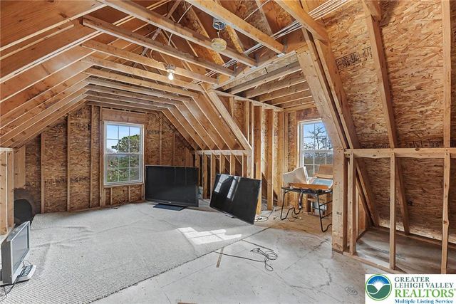 546 Patten Circle, Penn Forest Twp, PA 18210