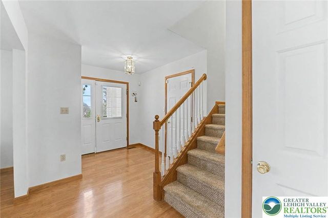 546 Patten Circle, Penn Forest Twp, PA 18210