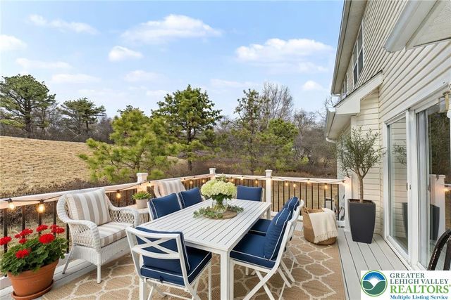 546 Patten Circle, Penn Forest Twp, PA 18210