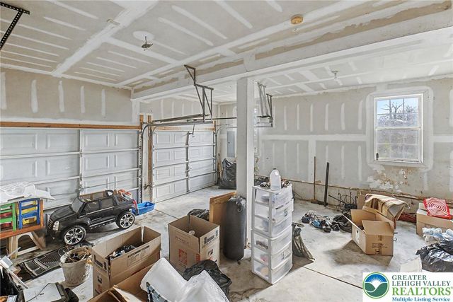 546 Patten Circle, Penn Forest Twp, PA 18210