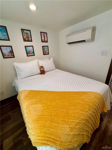 620 Sand Dollar Drive, Port Isabel, TX 78578