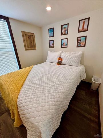 620 Sand Dollar Drive, Port Isabel, TX 78578