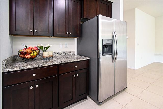 1052 MANZANAR PLACE, Wesley Chapel, FL 33543
