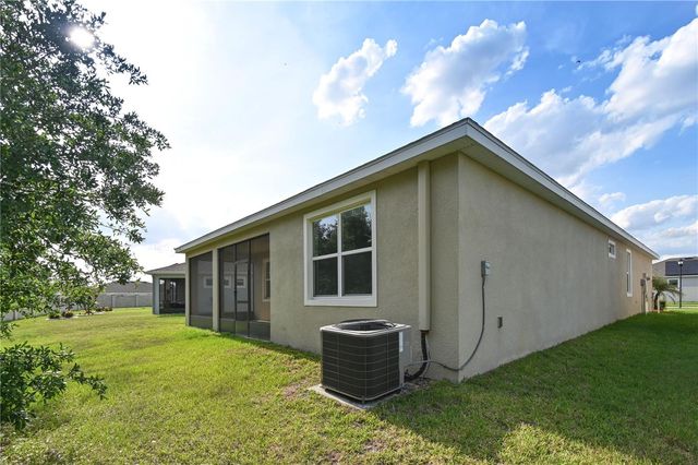 1052 MANZANAR PLACE, Wesley Chapel, FL 33543